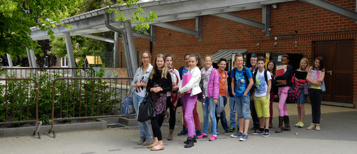 Institut SaintFrançoisXavier (SFXdeux) Ecole secondaire catholique